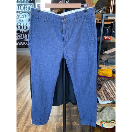 【Levi's】コットンリネン シャンブレー ジョガーパンツ 裾ゴム