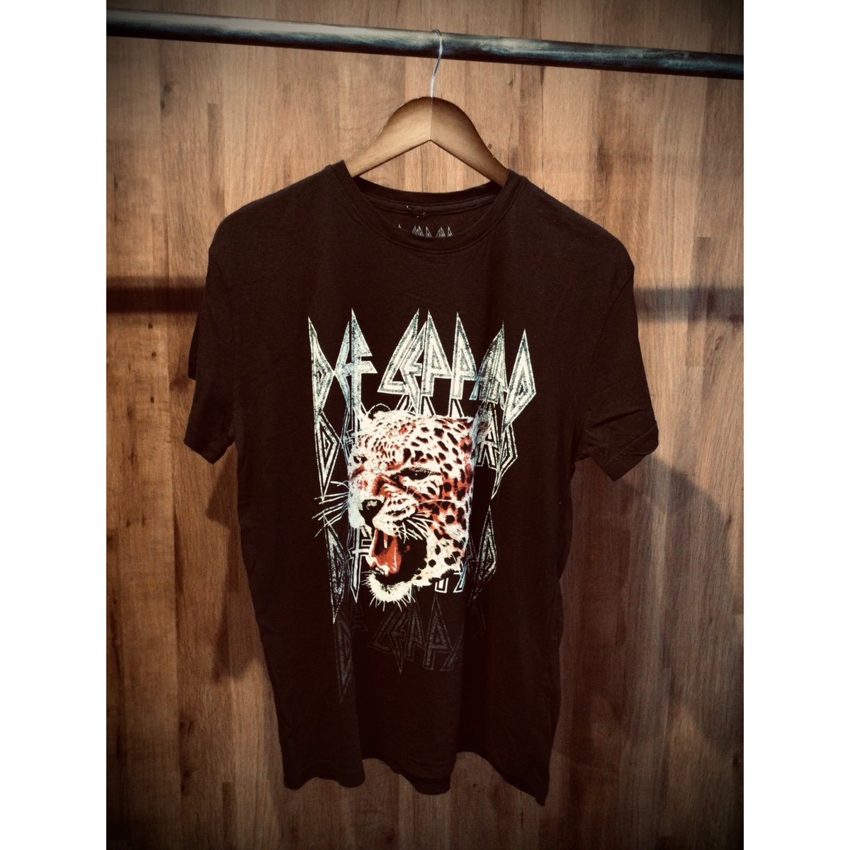 公式【 Def Leppard】デフ・レパード レパード咆哮 バンドTシャツ