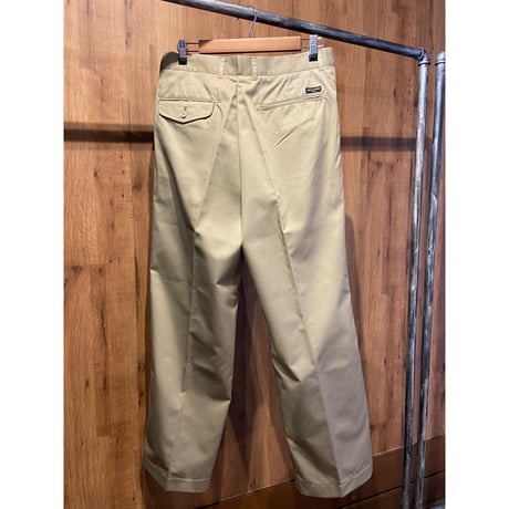【pierre cardin】 2タック ワイドチノトラウザー ベージュ W33