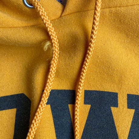 【Champion】 カレッジパーカー "IOWA HAWKEYES" イエロー  Lサイズ