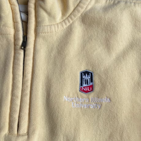 【MV SPORT】 "Northern Illinois University" ハーフジップ スウェット イエロー カレッジ刺繍 M