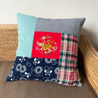 老虎刺繍のクッションカバー