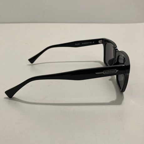 FLUX ユニセックス モデル サングラス Sinny Black× Dark Grey Pol フラックス つやブラック フレーム / ダークグレー ポラライズド 偏光レンズ