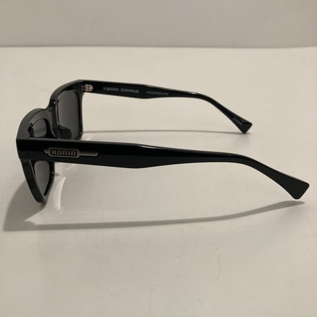 FLUX ユニセックス モデル サングラス Sinny Black× Dark Grey Pol フラックス つやブラック フレーム / ダークグレー ポラライズド 偏光レンズ
