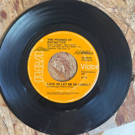 THE FRIENDS OF DISTINCTION/ LOVE OF LET ME BE LONELY