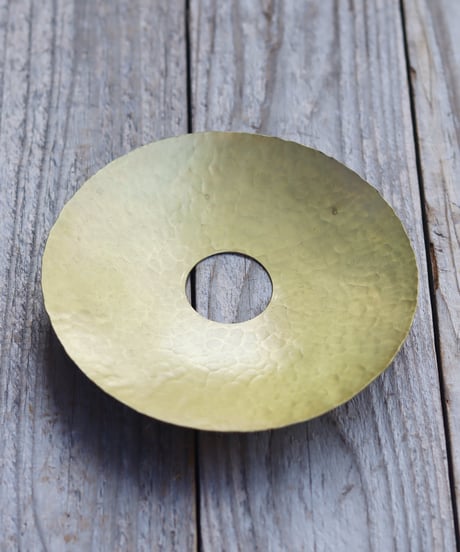 鎚目模様の小さいシェードランプ E17お皿型 真鍮素地120mm　偏心【試作品】