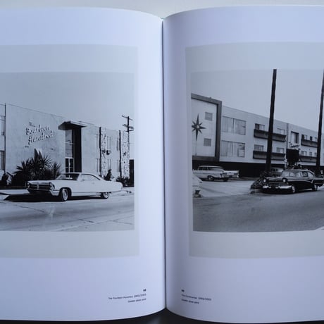 ED RUSCHA  LOS ANGELES APARTMENTS　[古書]