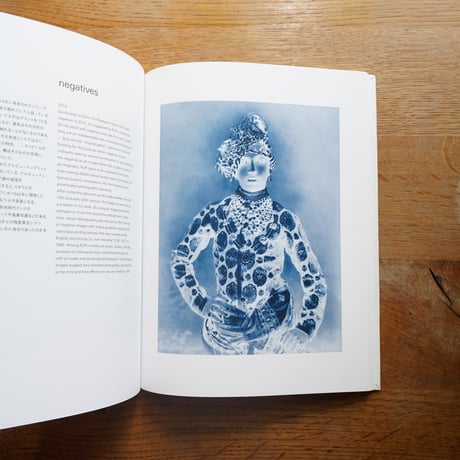 THOMAS RUFF　展覧会カタログ [古書]