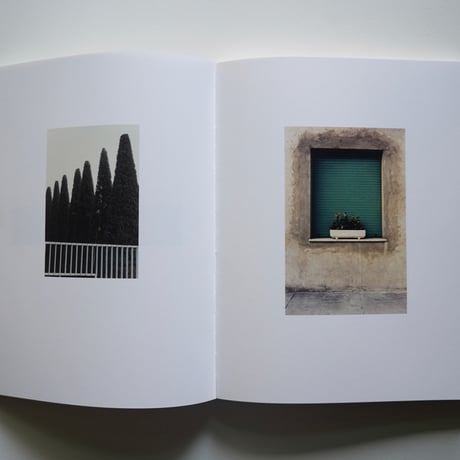 LUIGI GHIRRI ルイジ・ギッリ Colazione sull'Erba（草上の昼食）
