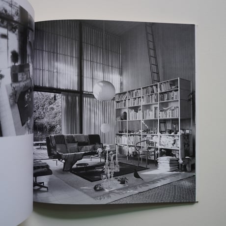 Charles and Ray Eames: Eames House - Architecture in Detail
