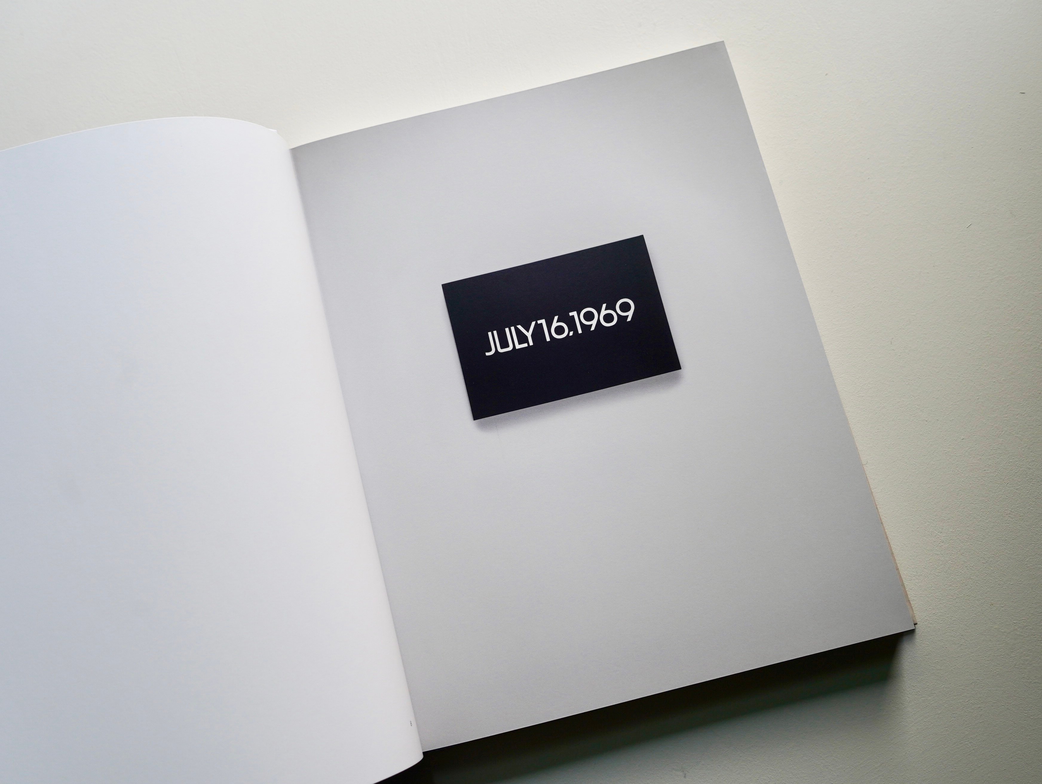 On Kawara | 10 Tableaux and 16,952 Pages 河原温 |