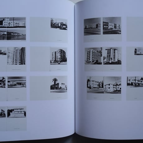 ED RUSCHA  LOS ANGELES APARTMENTS　[古書]