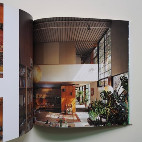 Charles and Ray Eames: Eames House - Architecture in Detail