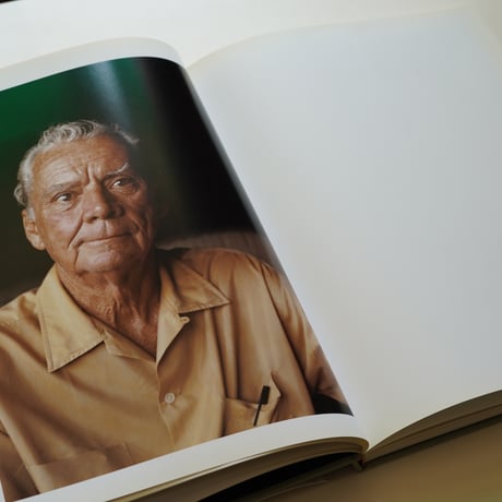 William Eggleston  5 × 7  ポスター付き(古書)