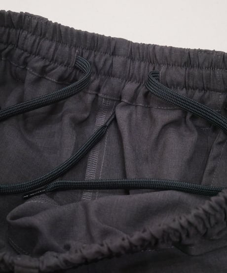 マニュアルアルファベット【manualalphabet】STRECH TWILL EASY PANTS　チャコール