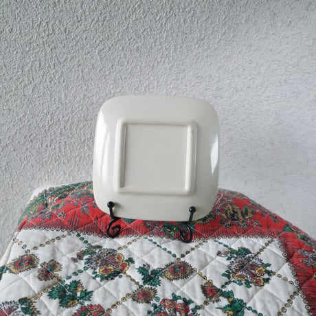 角皿は額縁になる