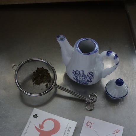 醤油挿しだったものは花器になる
