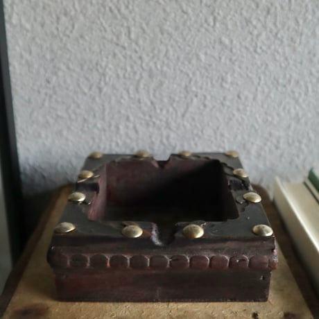 灰皿は立体フレームになる【部品販売のみ】