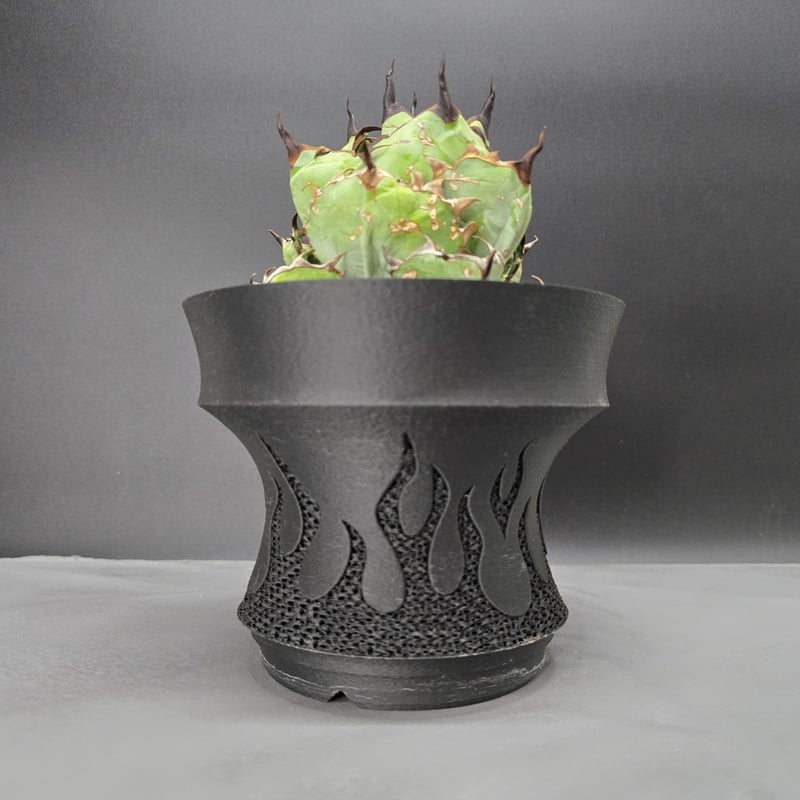 Flame】アガベ専用デザイン植木鉢。3Dプリントで軽量・通気性抜群の