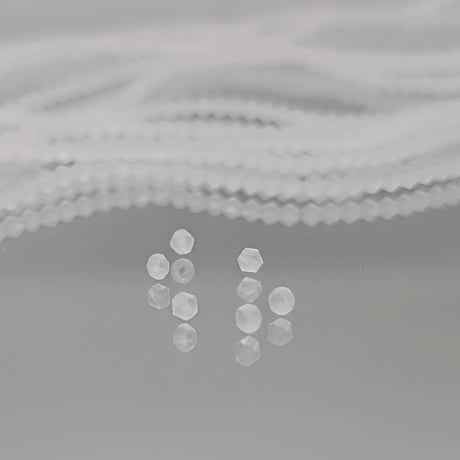 ¥99【1連】ガラス製バイコーンビーズ│3mm 半透明
