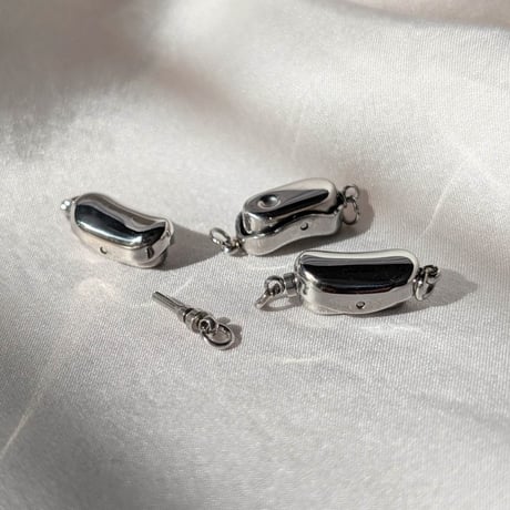 ¥399【1点】サージカルステンレス製 プラグ式クラスプ│allステンレス304│20mm シルバー