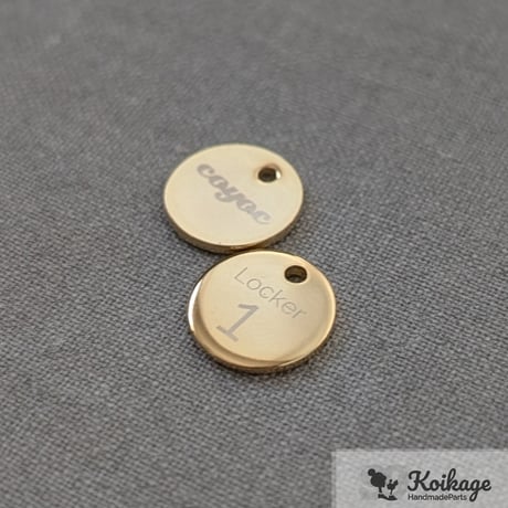 ¥99【名入れ無料】サージカルステンレス製 刻印チャーム│10mm ラウンド 鏡面 ゴールド│選べるフォント オリジナルロゴ オーダー ブランドネームタグ 片面 両面