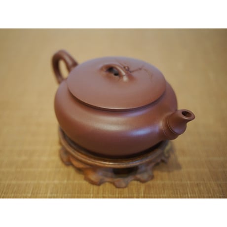 紫砂壺　雲竹