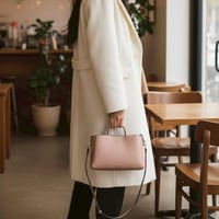 きれいめコーデに合う｜上品見え2WAYショルダーバッグ（軽量・コンパクト）