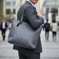 レザータッチ横型トートバッグ　A4対応　オンオフ兼用