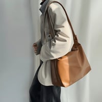 soft leather oversized bag /2color　VG1239