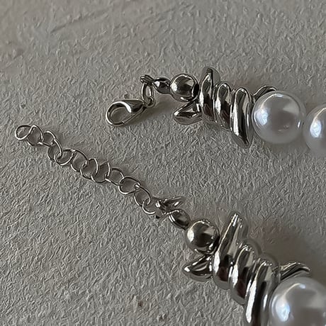 barbed wire pearl necklace　VM1083