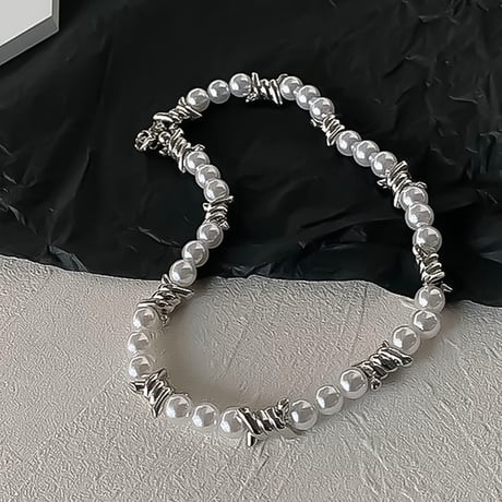 barbed wire pearl necklace　VM1083