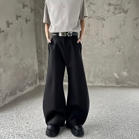 minimal structure wide slacks　VM1135