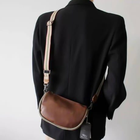 minimal leather half moon bag /3color　VG1195