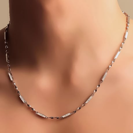 twisted plate motif chain necklace　VM1096