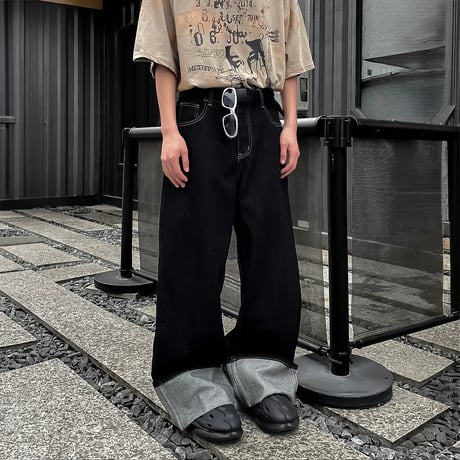 mega wide rolled-up black denim　VM1053