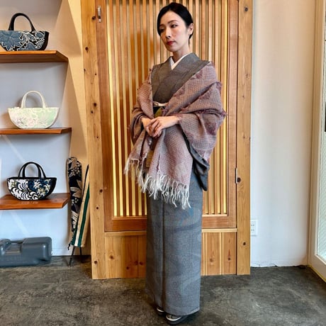 OLN scarves「tear（テアー）」grayish pink