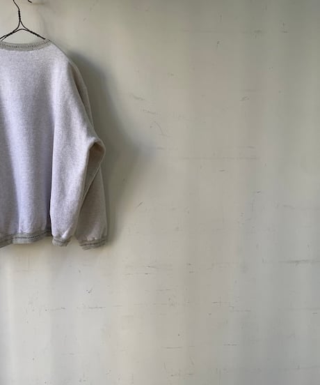 DA'S/Wrap-over Sweatshirt with PATRINIA 'TSURIAMI'/ light grey(DA'Sのラップオーバースウェットシャツ/ ライトグレー)