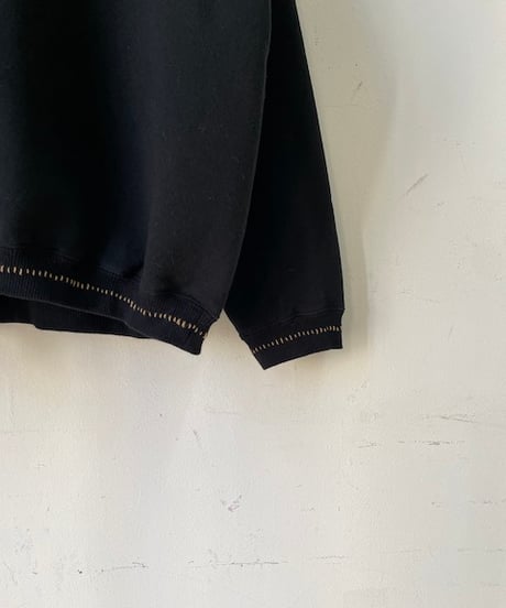 DA'S/Wrap-over Sweatshirt with PATRINIA 'TSURIAMI'/ Black (DA'Sのラップオーバースウェットシャツ/ 黒)