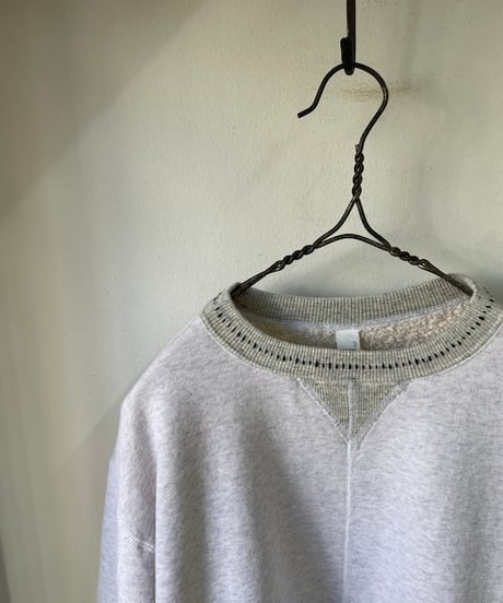 DA'S/Wrap-over Sweatshirt with PATRINIA 'TSURIAMI'/ light grey(DA'Sのラップオーバースウェットシャツ/ ライトグレー)
