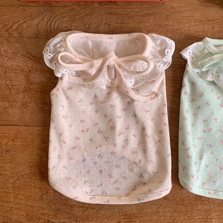 DOGS フラワーレース襟トップス　DOGS Flower Lace Collar Top