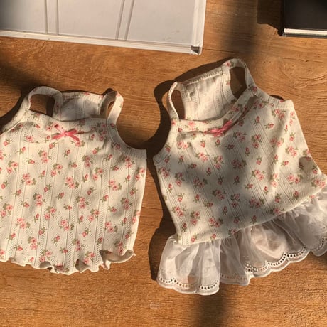 DOGS フラワーフリルトップス　DOGS Floral Frill Top