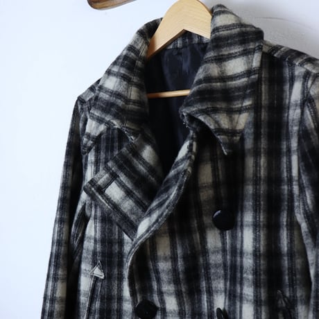 Checked Wool Pea Coat / 1990s European Style