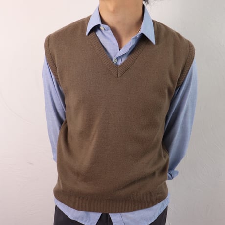 Liviany / 1980s Italian Wool Knit Vest