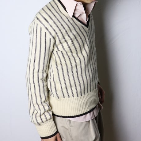 European Stripe V-Neck Knit Sweater 1970s–1980s
