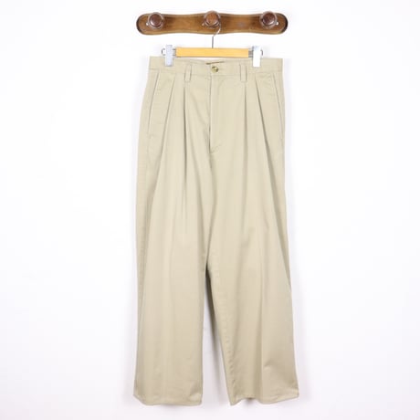 W30 2-Tuck Chino Trousers 011