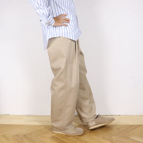 W28 2-Tuck Chino Trousers 003