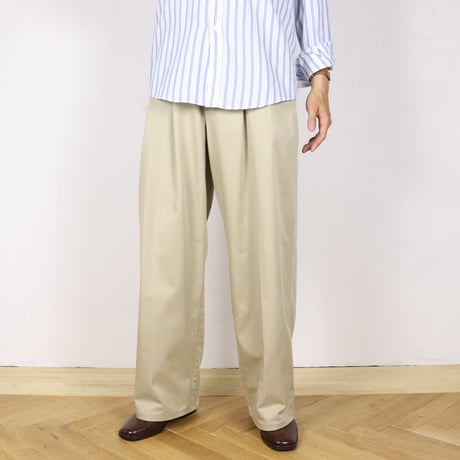 W30 2-Tuck Chino Trousers 011