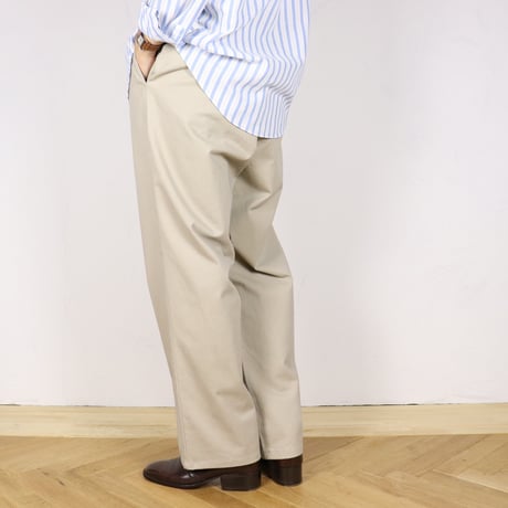 W29 2-Tuck Chino Trousers 014