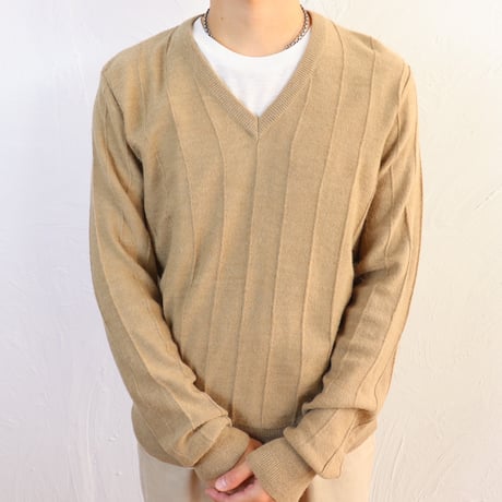 Maglieria Luisa / 1980s Italian Beige Wool V-Neck Knit